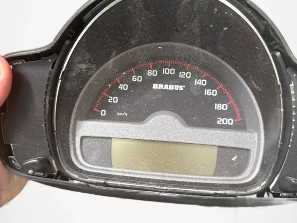 Brabus / Continental (VDO) OEM A4519000800 — Brabus Instrument Cluster A4519000800 Smart Fortwo 451 200km/h