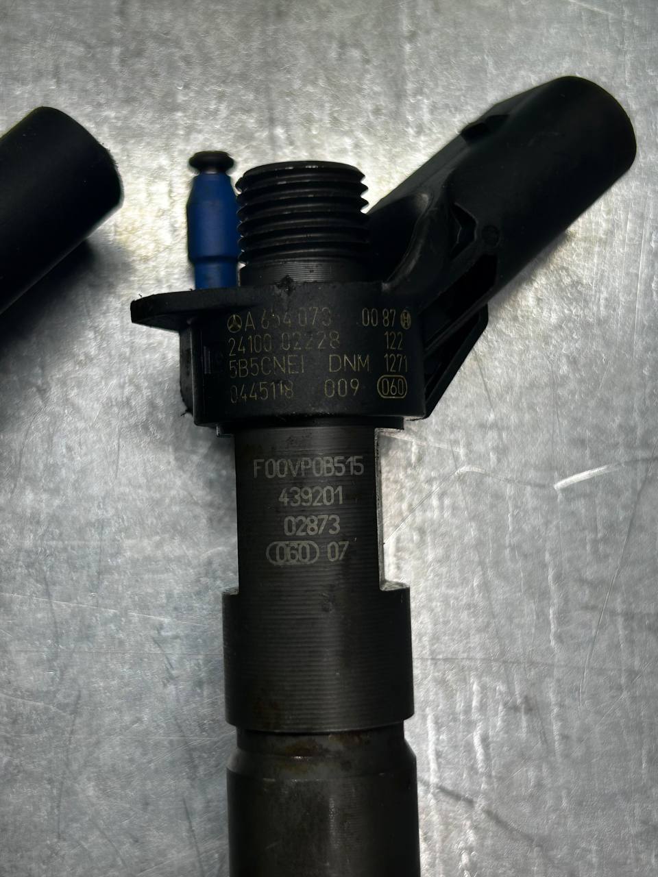 Bosch OEM A6540730087 — Bosch Piezo Injector A6540730087 Mercedes C W205 E W213 GLC GLE