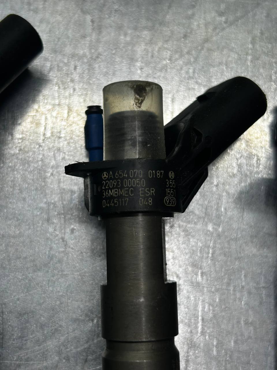 Bosch OEM A6540700187 — Bosch Injector A6540700187 Mercedes C220d E220d GLC W205 W213